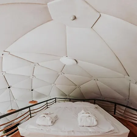 Luxury tent Aqua Glamp *