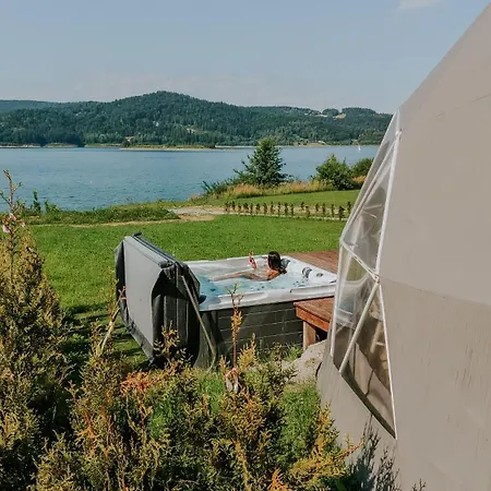 Luxury tent Aqua Glamp